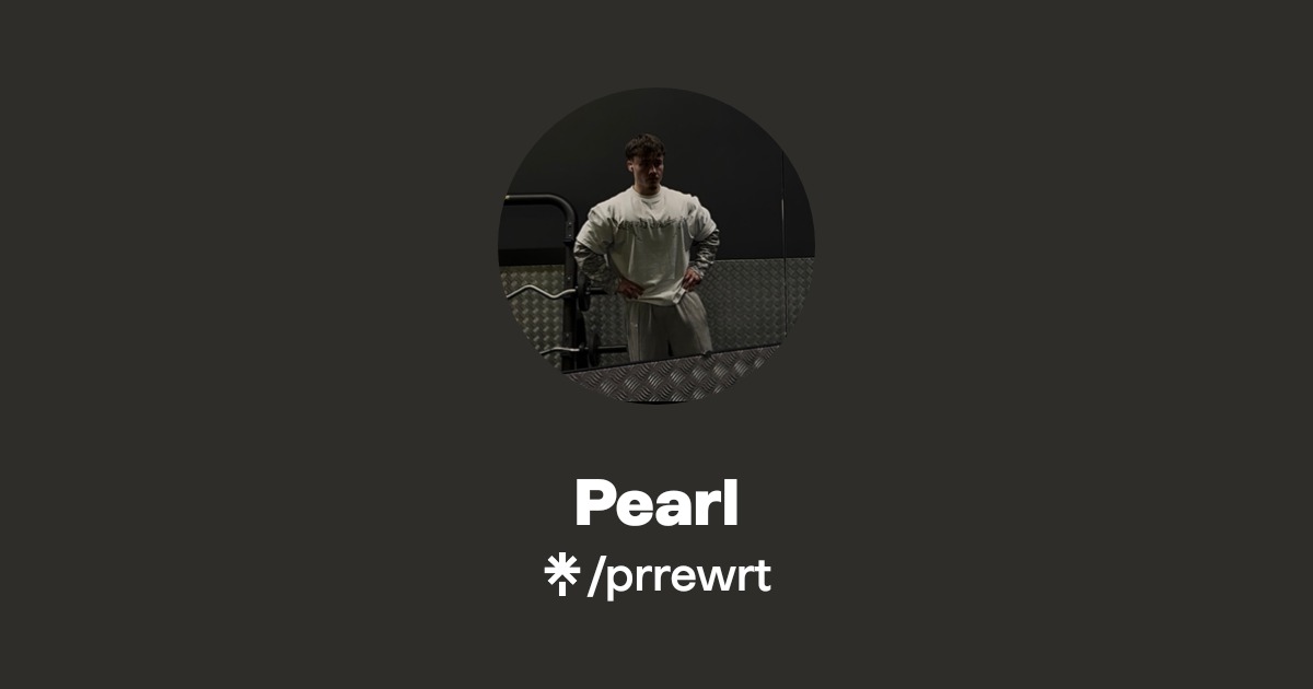 Pearl🦇 | Instagram, TikTok | Linktree